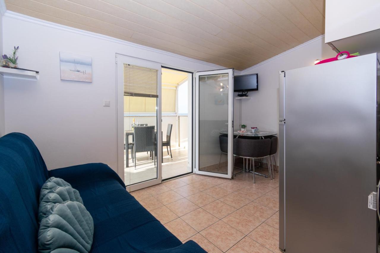 Apartments By The Sea Mandre, Pag - 4093 Kolan Exterior foto